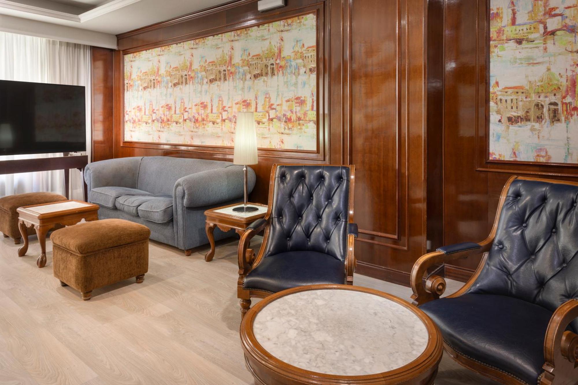 Hotel Royal