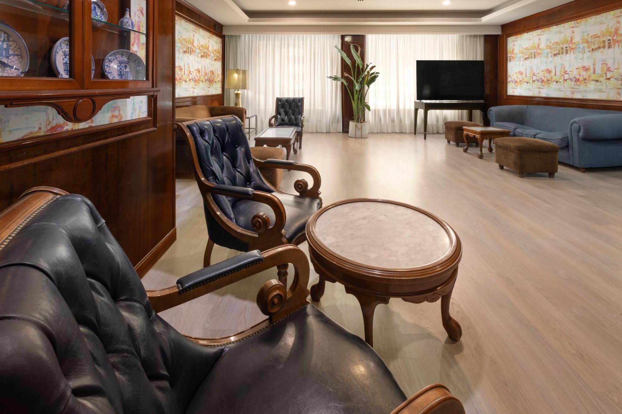 Hotel Royal 3*
