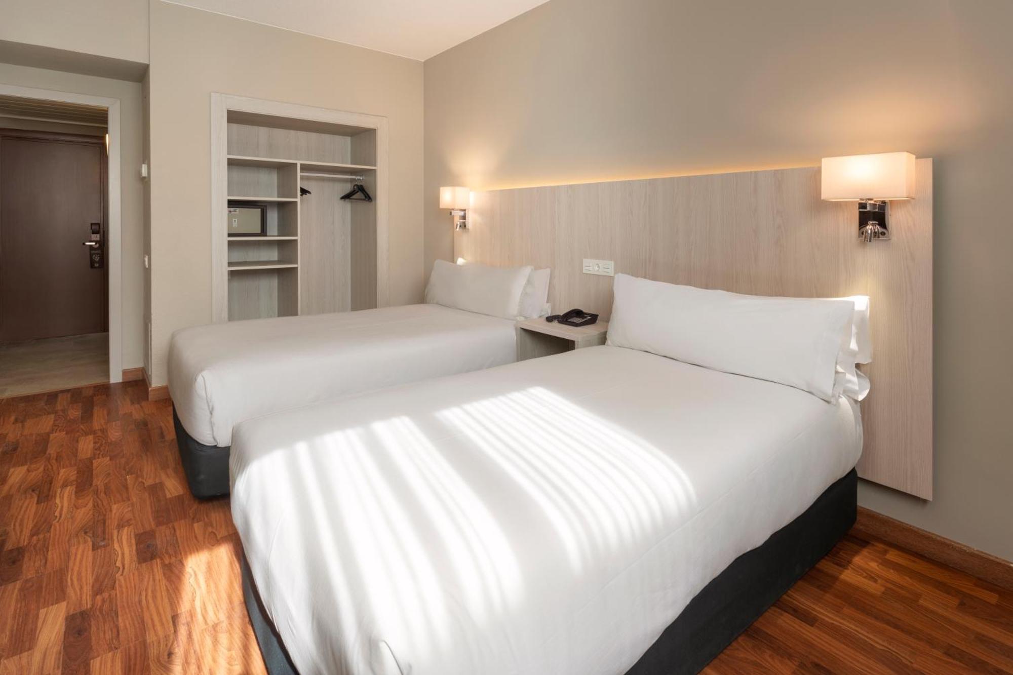 Hotel Royal 3*